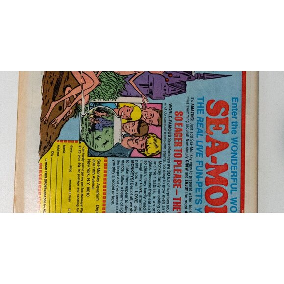 Walt Disney The Beagle Boys Vs. Uncle $crooge Comic Book Whitman 40¢ - Picture 12 of 13